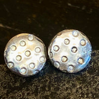Fins silver stud earrings