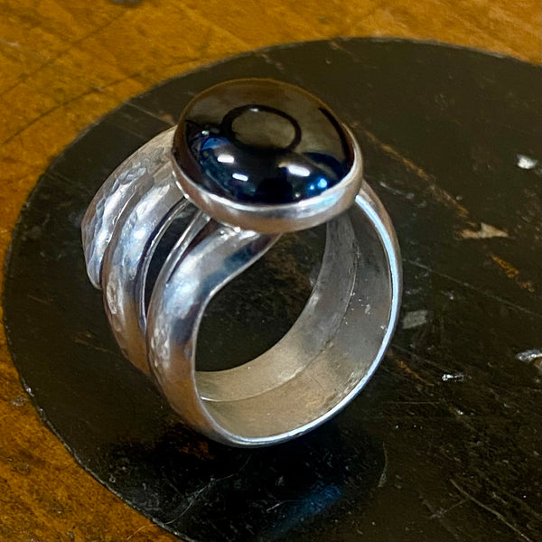 Black onyx wrap ring