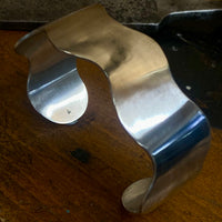 Sterling silver wave wrist bracelet bangle