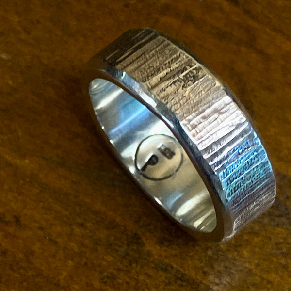 Sterling silver ring (medium)