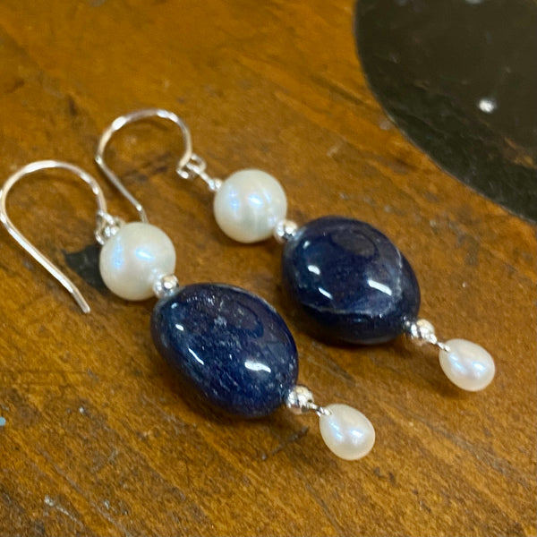 Vintage pearl and lapis lazuli earrings