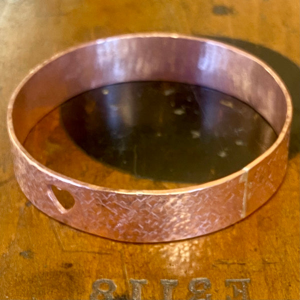 Hammer textured wrist bangle/bracelet with heart detail