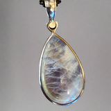 Vintage collection labradorite pendant necklace