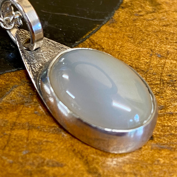 Agate Pendant in Sterling Silver