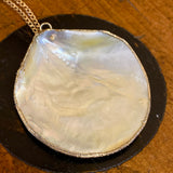 Vintage collection MOP and gold pendant necklace
