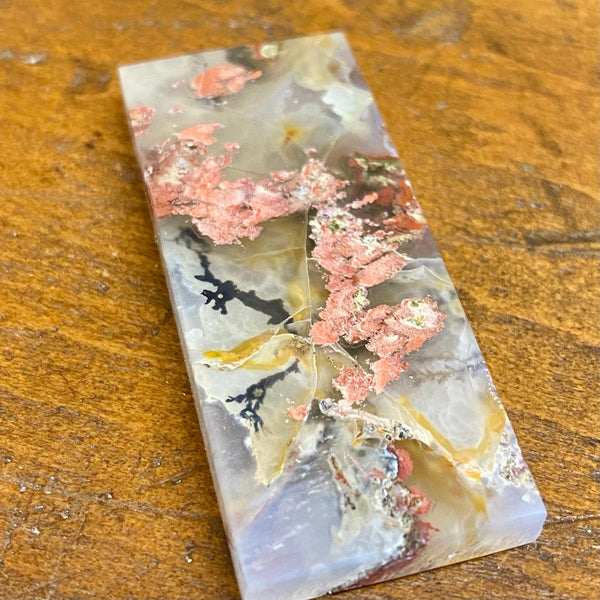 Moss (garden) agate specimen